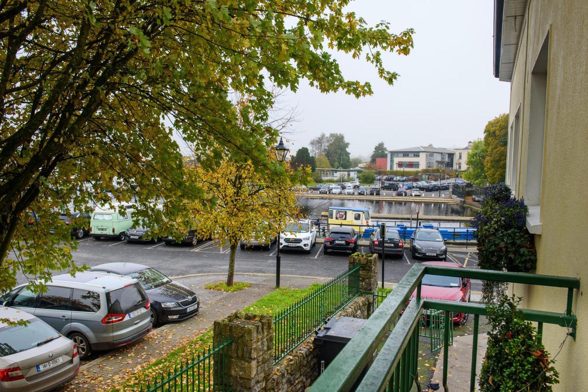 Waterfront Self Catering Houses Carrick-on-Shannon Екстер'єр фото