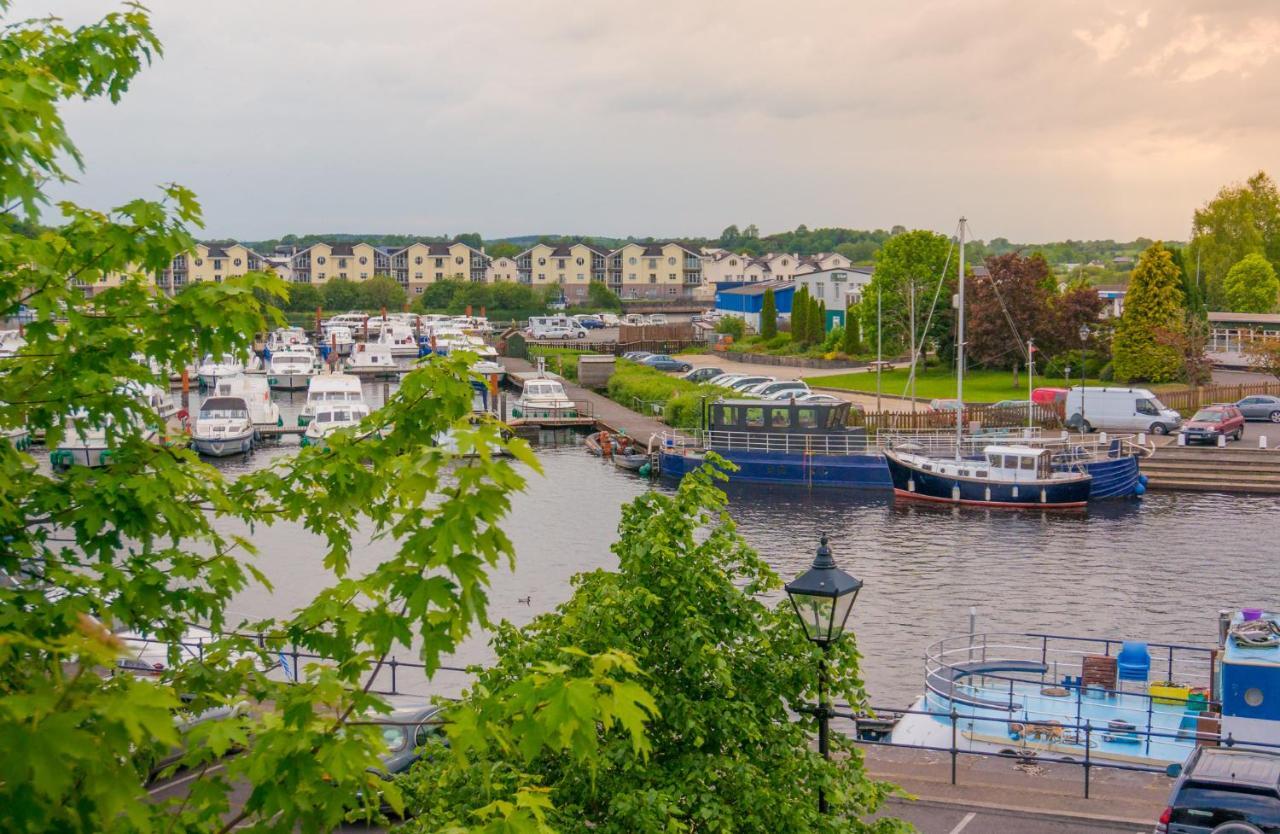 Waterfront Self Catering Houses Carrick-on-Shannon Екстер'єр фото